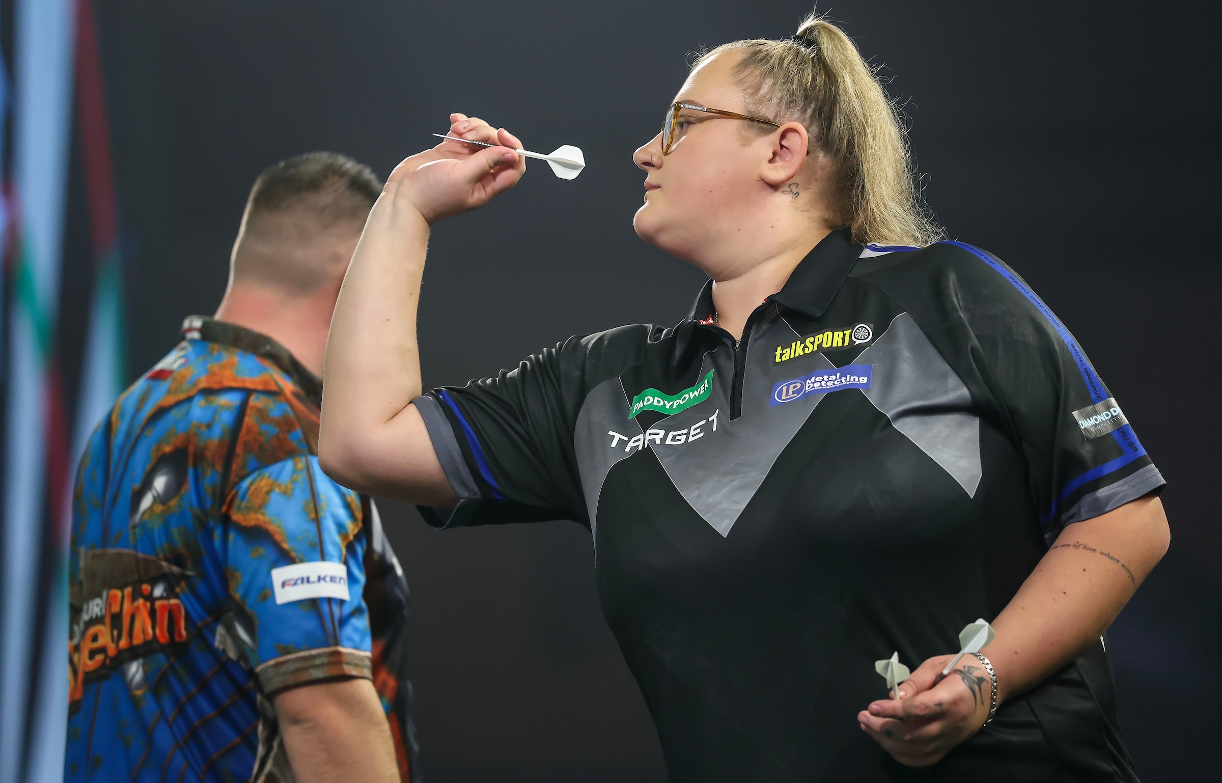 PC-Titelgewinnerin Beau Greaves beim werfen