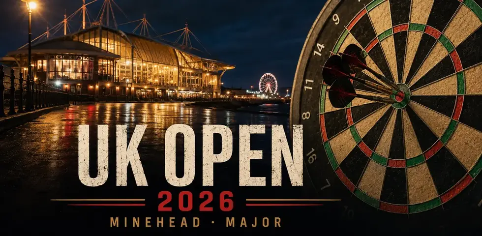 UK Open 2026 in Minehead mit beleuchtetem Veranstaltungsgebäude und Dartboard