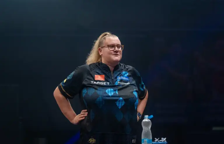 Beau Greaves bei den Czech Darts Open 2026 in Prag